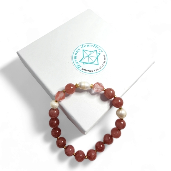 8 mm Strawberry Quartz and Freshwater Pearl bracelet - Picture 2 of 4